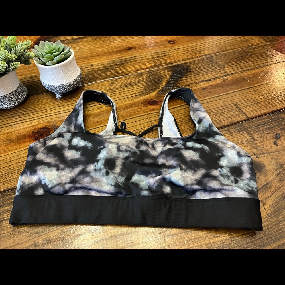 Victoria Secret / PINK workout sports bra size medium.